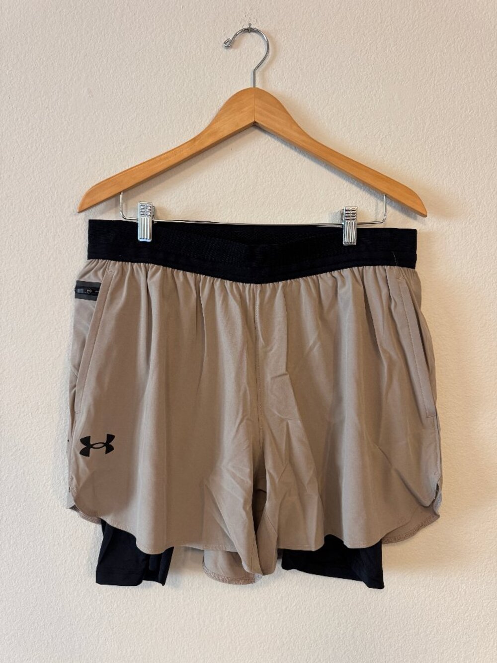 Under Armour Vanish Elite 2-in-1 Shorts Men’s XL Taupe NWT 1378604-203